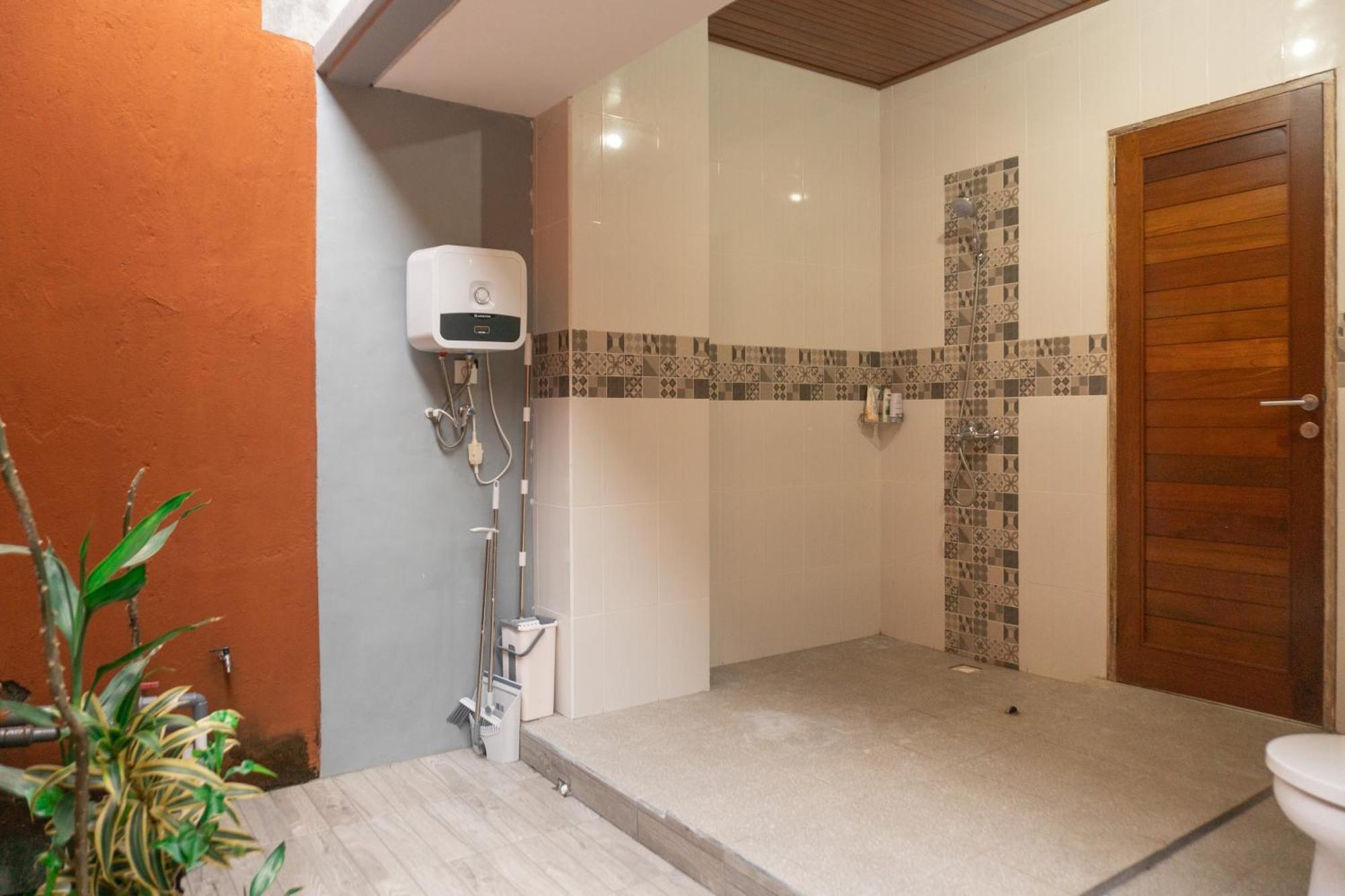 Townhouse, Pool & Kitchen, Ubud, Cucus Mondok Aparthotel ภายนอก รูปภาพ